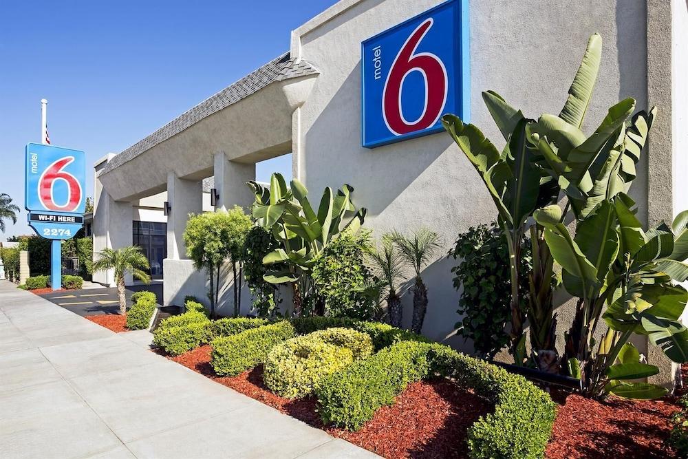 Motel 6 Costa Mesa, CA - Newport Beach - Featured Image