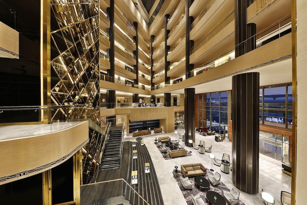 فندق الريان الدوحة، كيوريو كوليكشن باي هيلتون - Lobby Sitting Area
