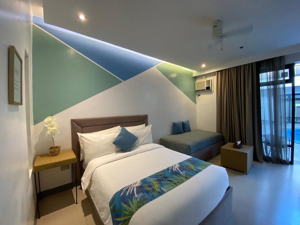 White Breeze Palawan Boutique Hotel - Featured Image