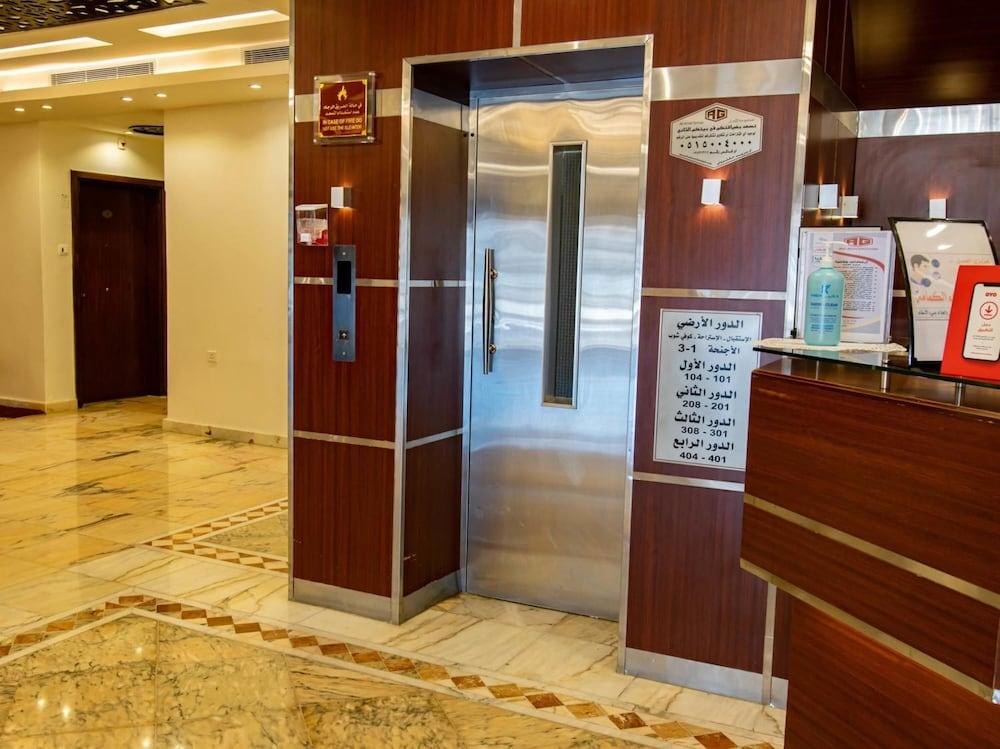 Safwat Al Amal Suites - Caters to Families - Lobby