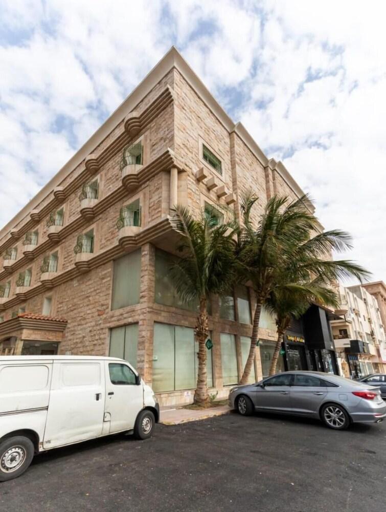 Delmon Hotel Jeddah - Featured Image