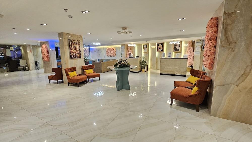 Rahhal Albahr Hotel Apartments - Featured Image