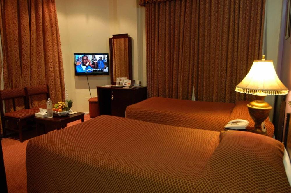 Windsor Tower Hotel Manama - Room