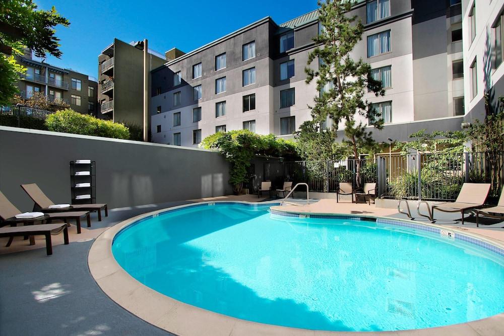 Courtyard by Marriott Oakland Downtown - Pool
