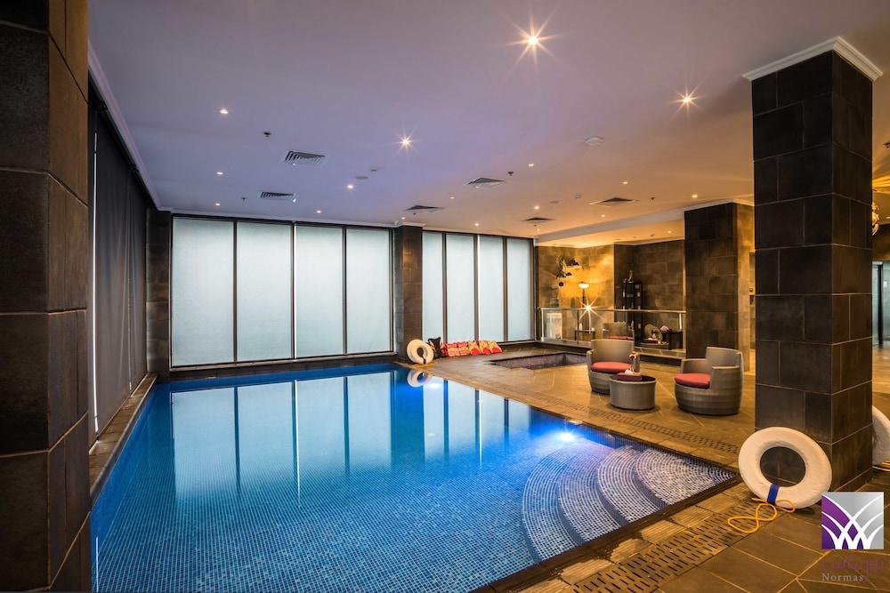 Normas Hotel - Indoor Pool