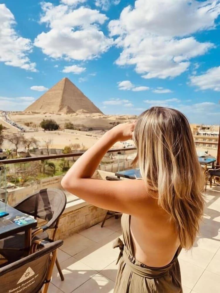 Pyramids Hotel - Featured Image
