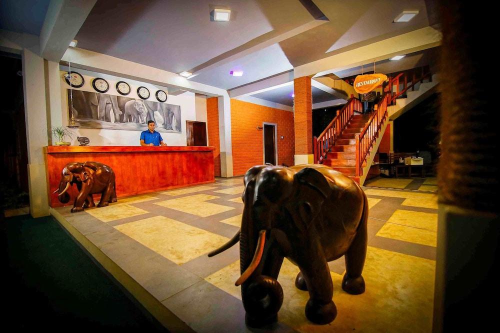 Elephas Resort & Spa - Lobby