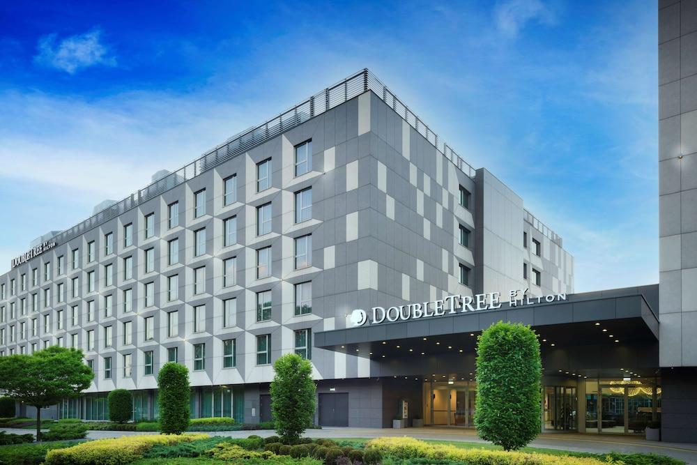 DoubleTree by Hilton Krakow Hotel & Convention Center - Featured Image