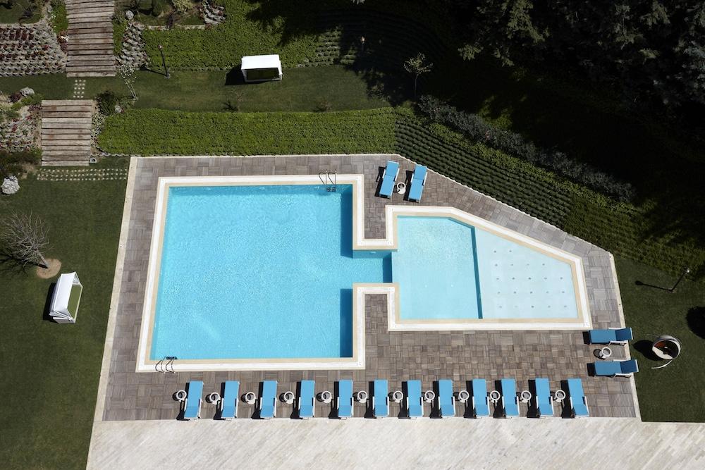 Istanbul Gonen Hotel - Outdoor Pool