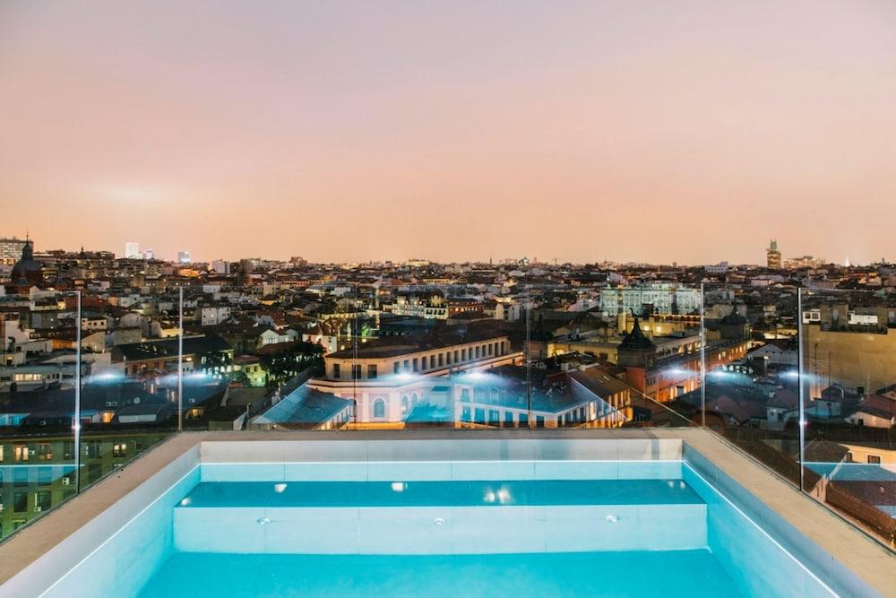 Dear Hotel Madrid - Rooftop Pool