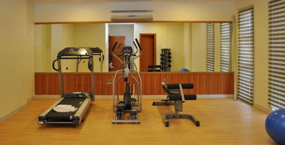 Muscat Hills Hotel - Gym