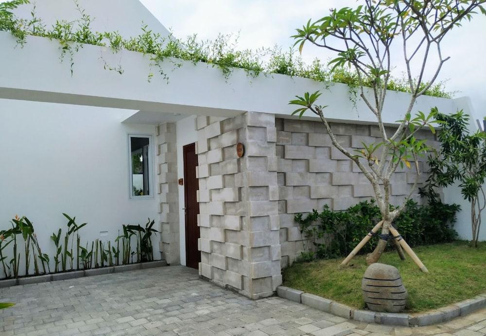 Hideaway Residence Bali Ungasan by Kanaan Hospitality - Exterior