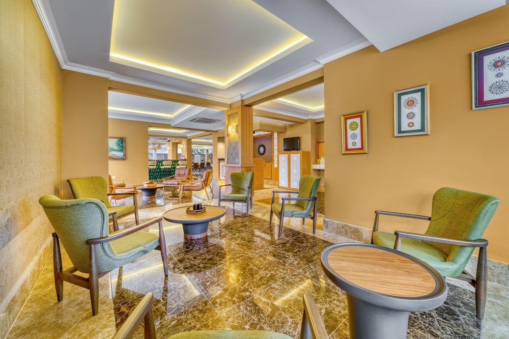 Yeniacun Apart Hotel - Lobby Sitting Area