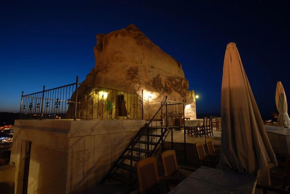 Arif Cave Hotel - Exterior