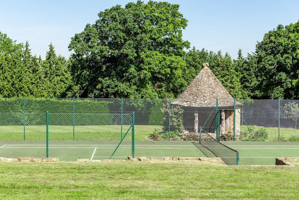 Buckland Manor - Tennis Court