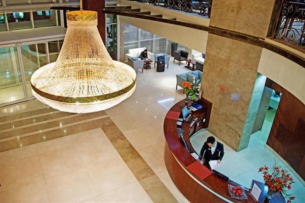 Swiss Belhotel Doha - Reception