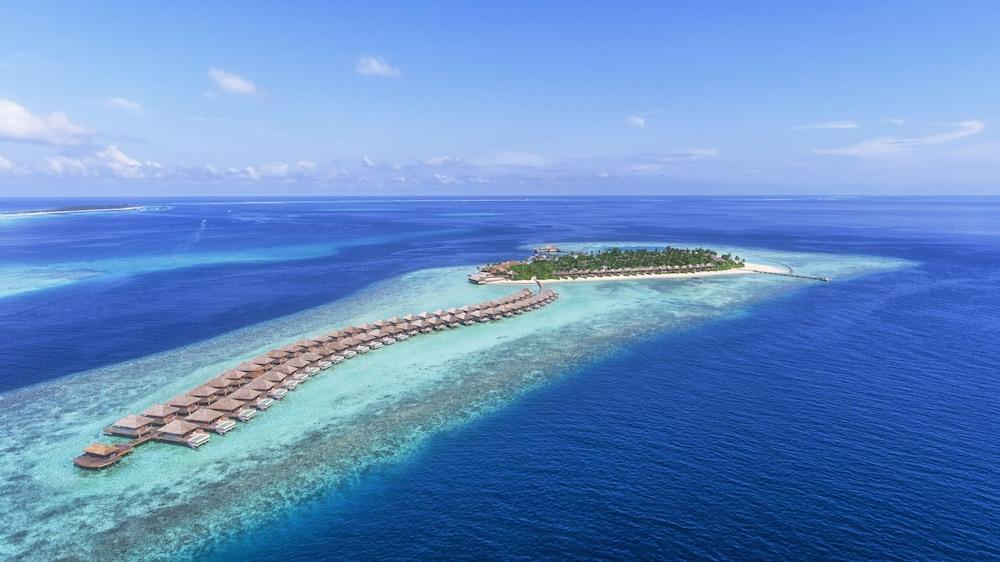 Hurawalhi Island Resort - Aerial View