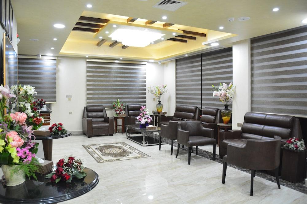 Al Jamal Hotel - Lobby Sitting Area