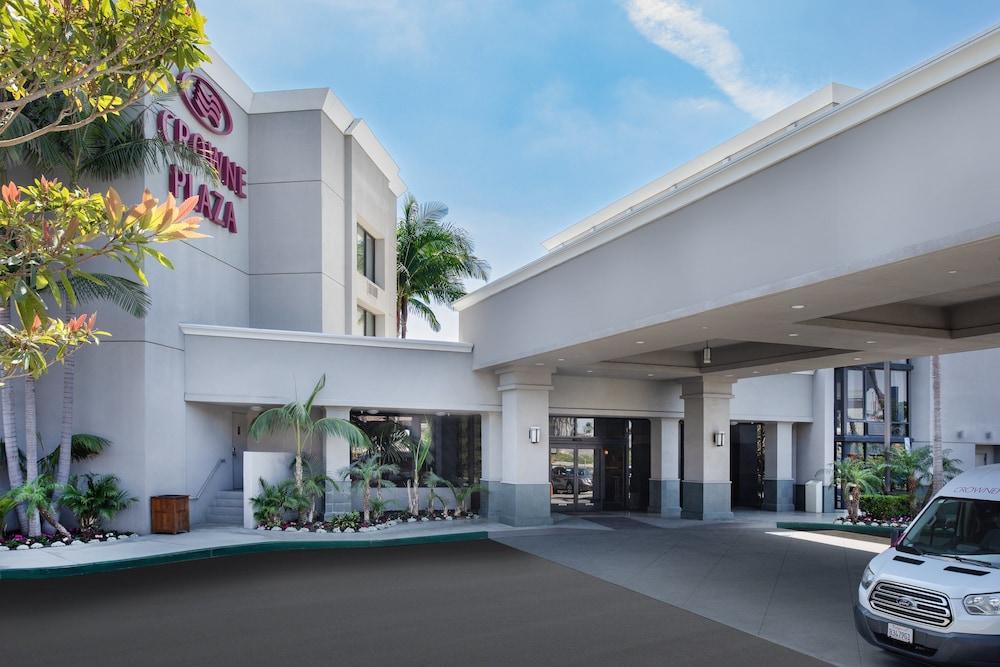 Crowne Plaza Costa Mesa Orange County, an IHG Hotel - Featured Image