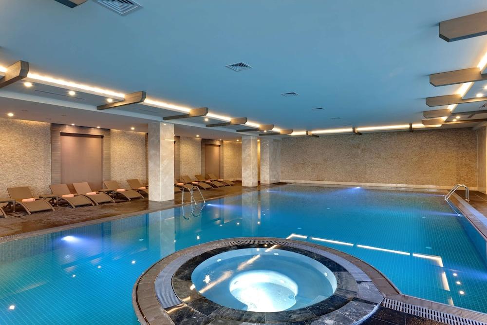 Sherwood Dreams Resort - Indoor Pool