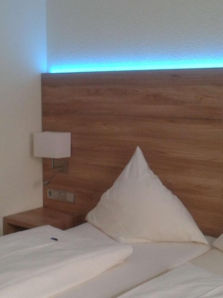 Hotel Jedermann - Room