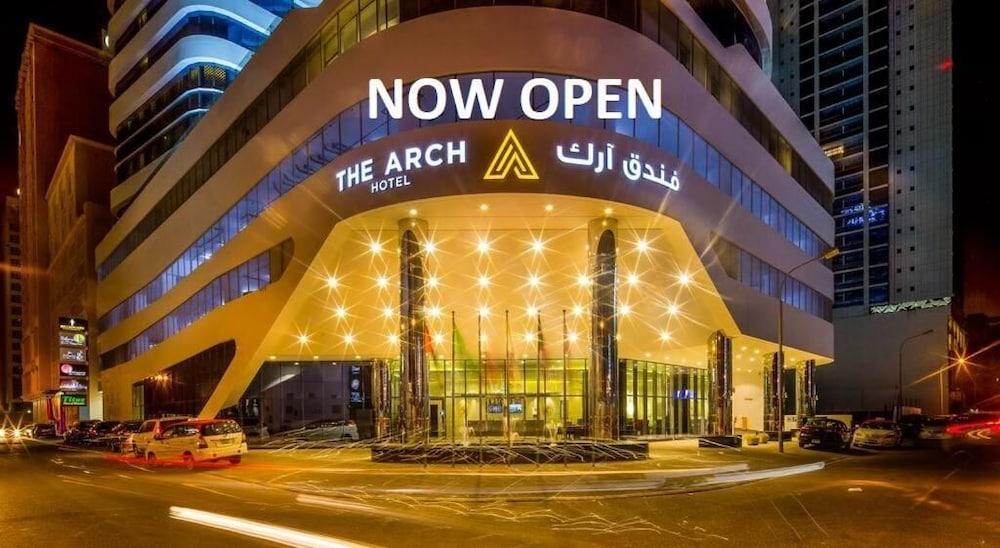 The Arch Hotel - null