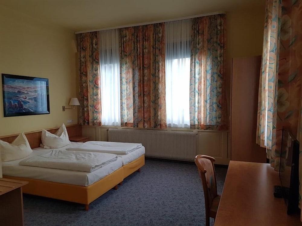 TRAUBE Hotel Öffingen - Room