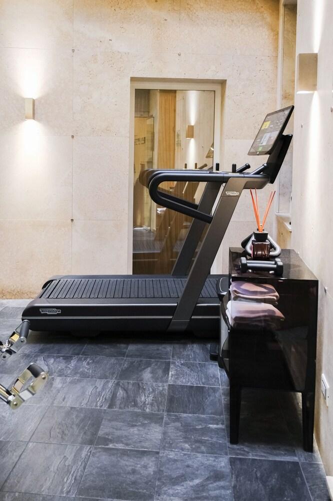 Stendhal Luxury Suites - Fitness Facility