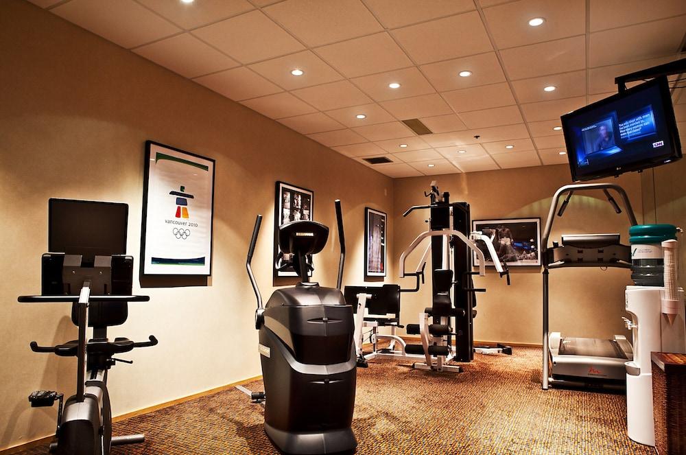 Holiday Inn Express & Suites Langley, an IHG Hotel - Fitness Facility