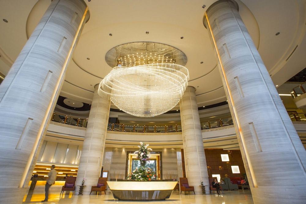 The Grand Fourwings Convention Hotel - Lobby