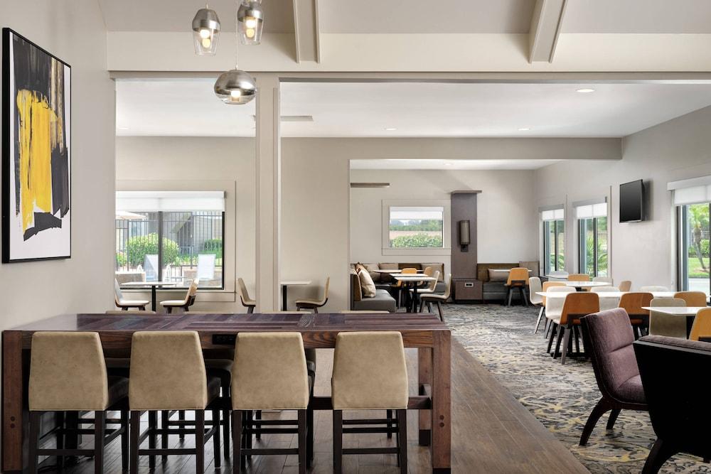 Residence Inn by Marriott Costa Mesa Newport Beach - Lobby Lounge