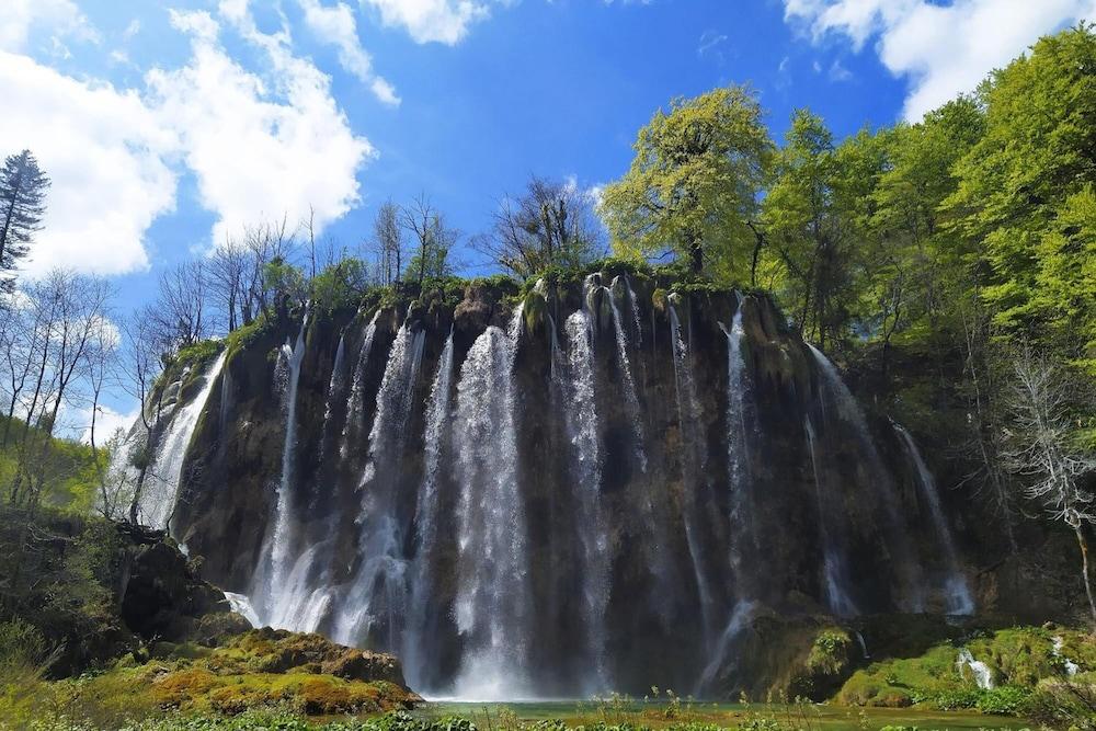 Plitvice Streaming - Property Grounds
