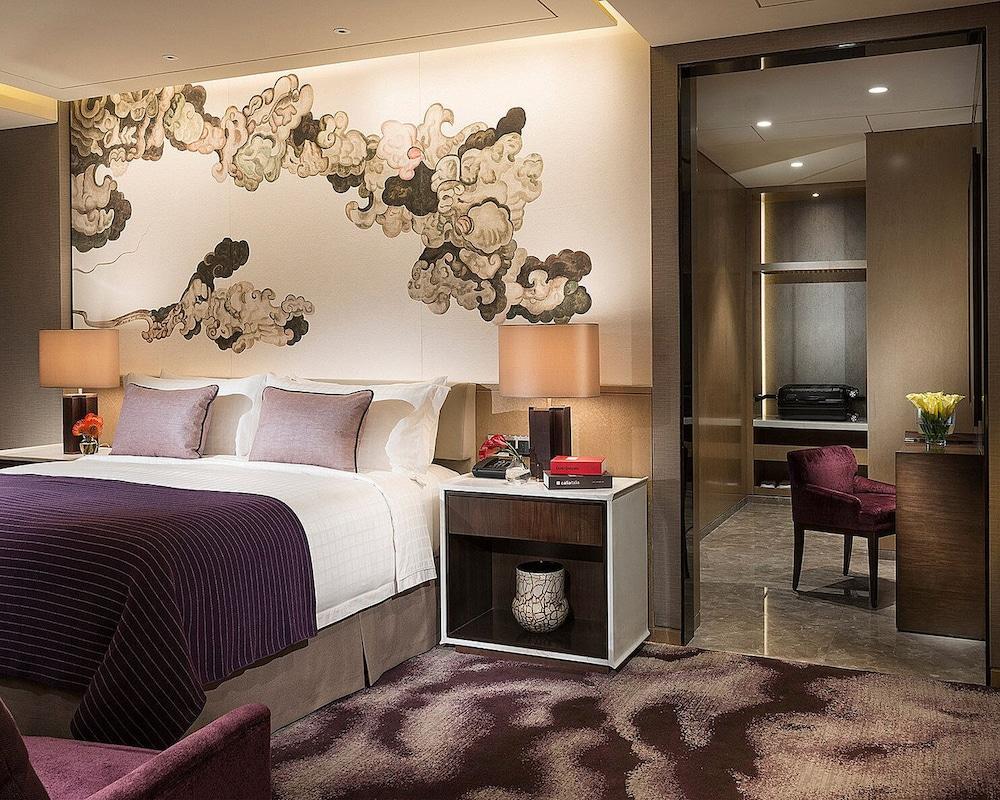 Four Seasons Hotel Shenzhen - Featured Image