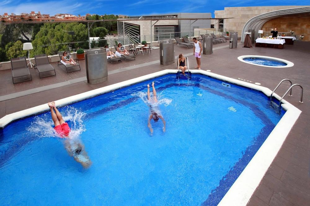 Amura Alcobendas Hotel - Indoor/Outdoor Pool