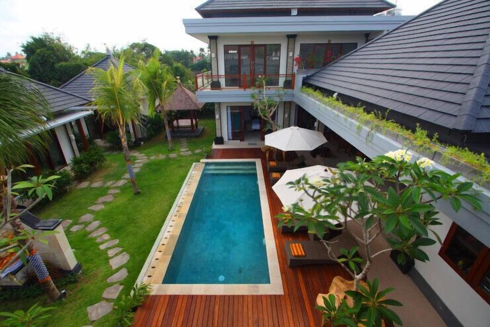 Lebak Bali Residence - Property Grounds