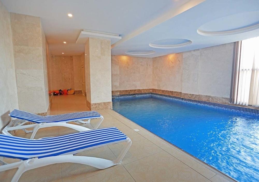 Karam Jeddah Hotel - Indoor Pool