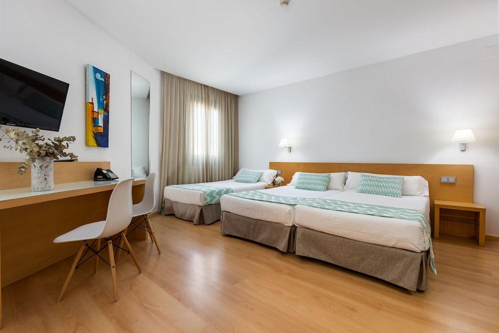 Hotel Daniya Alicante - Room