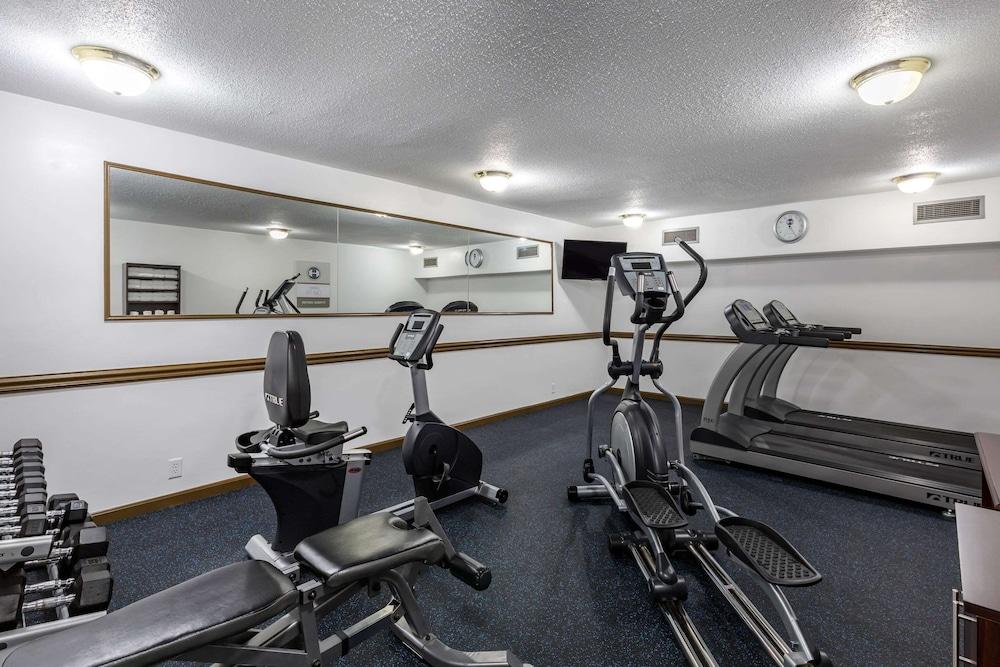 Clarion Inn Falls Church - Arlington - Fitness Facility