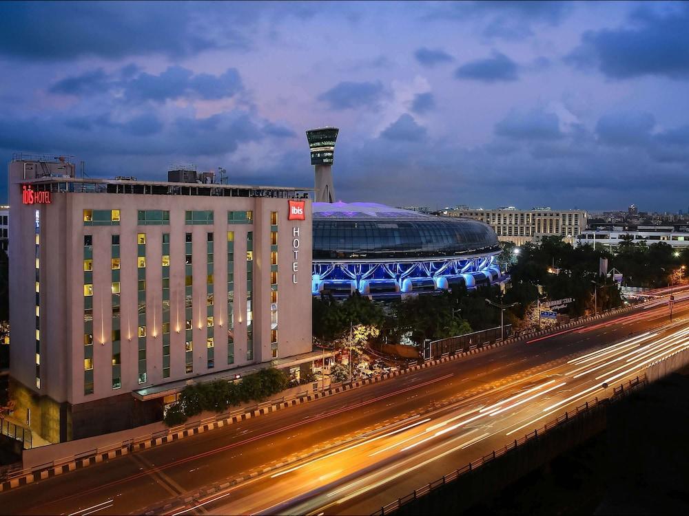 ibis Mumbai Airport Hotel - Featured Image