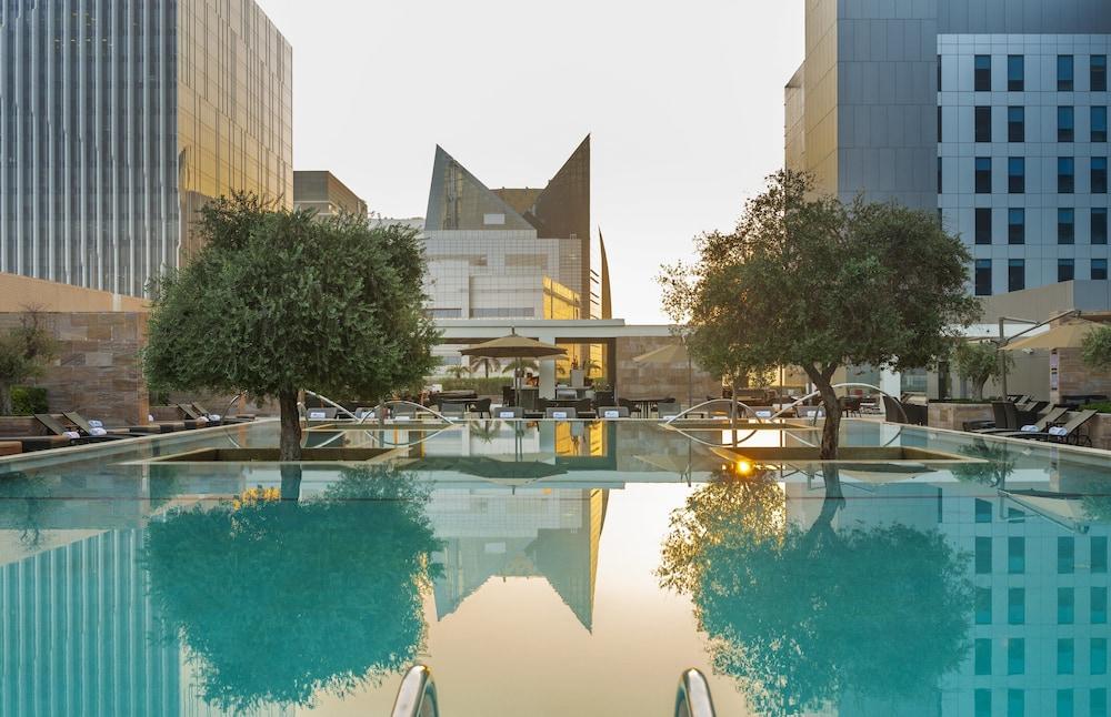 فندق ألوفت أبو ظبي - Pool