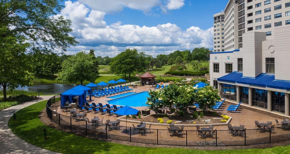 Hilton Chicago/Oak Brook Hills Resort & Conference Center - Featured Image