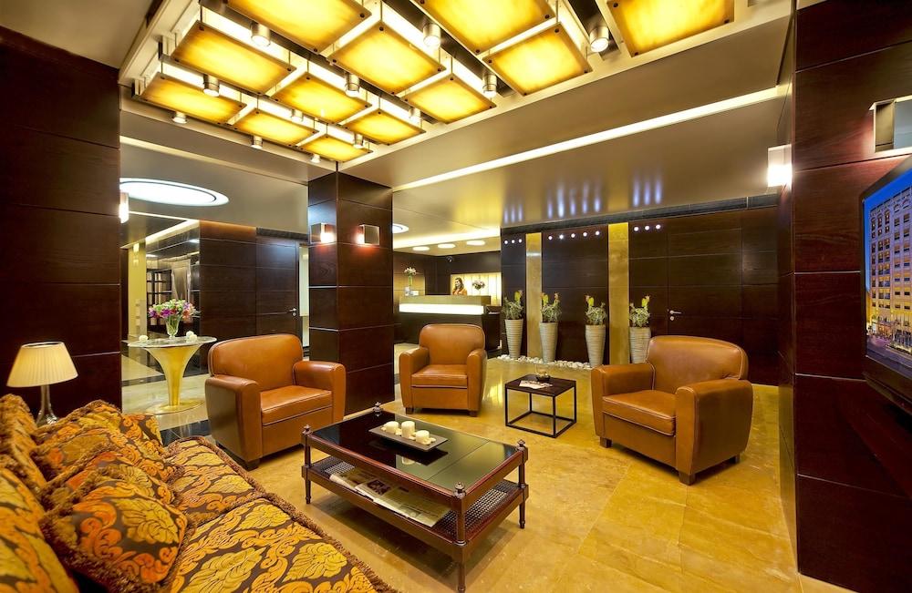 Coral Beirut Al Hamra Hotel - Lobby