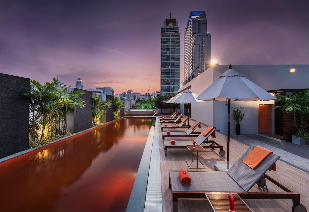 Radisson Suites Bangkok Sukhumvit - Featured Image