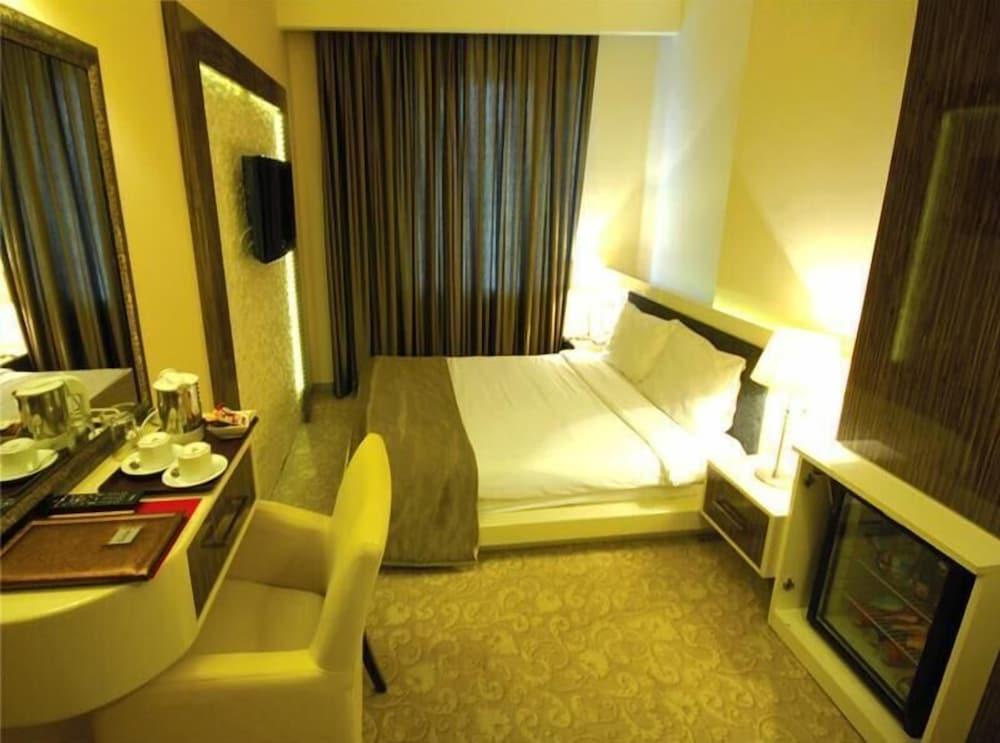 Hotel Ayata - Room