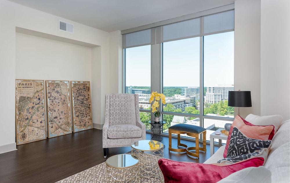 PDC Luxury Apartment Tysons Corner - View from room