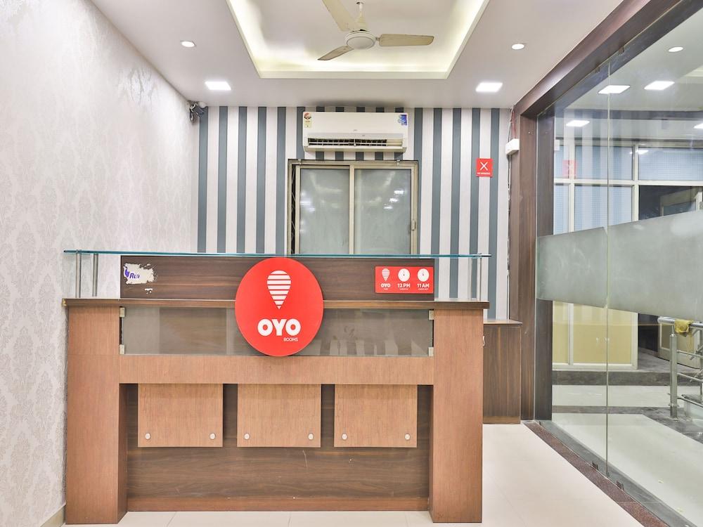OYO 6684 Hotel Park Sangam - Reception