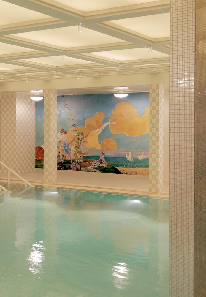 Cures Marines Hotel & Spa Trouville – MGallery Collection - Waterslide