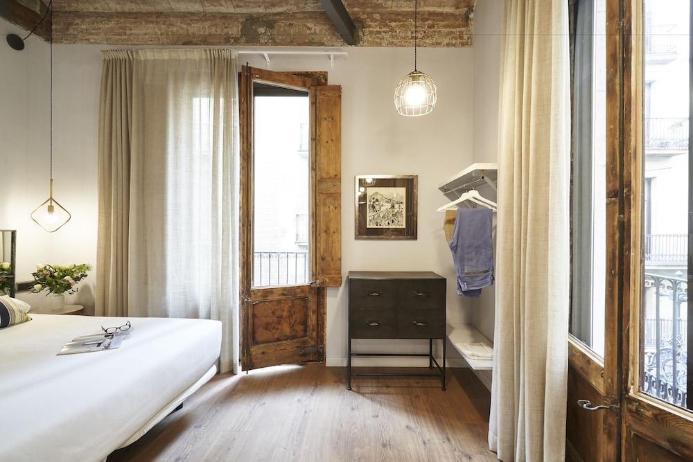 AinB Gothic-Jaume I Apartments - Room