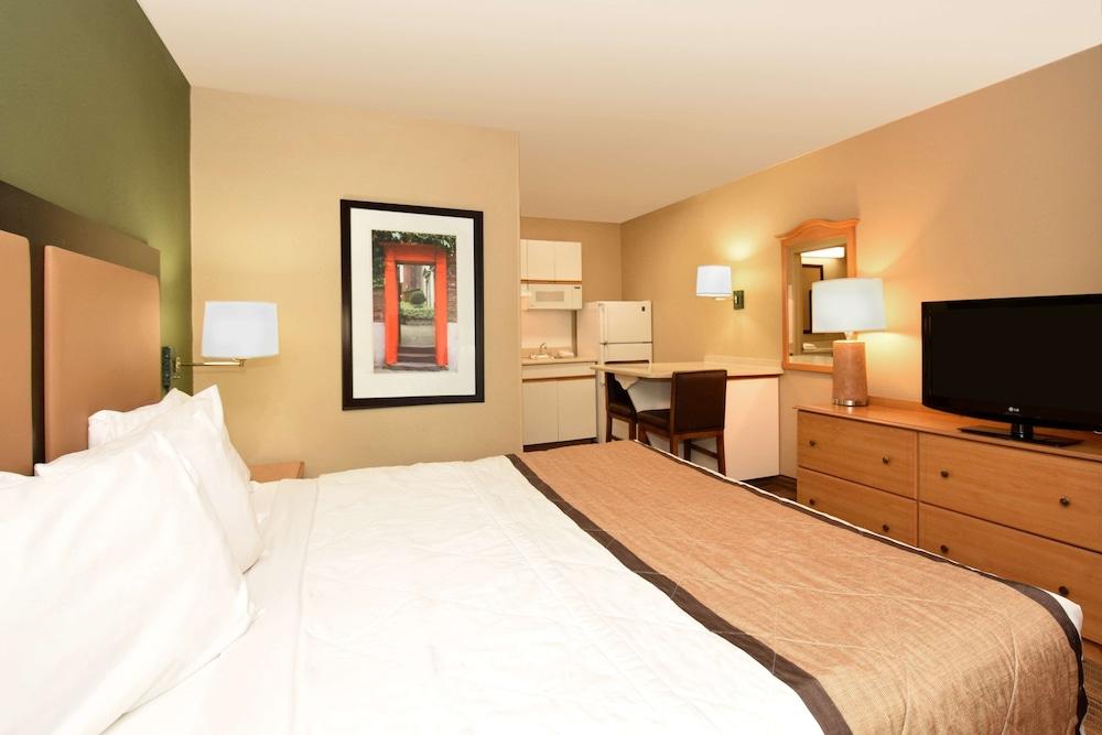 Extended Stay America Suites Dallas Las Colinas Carnaby St - Room