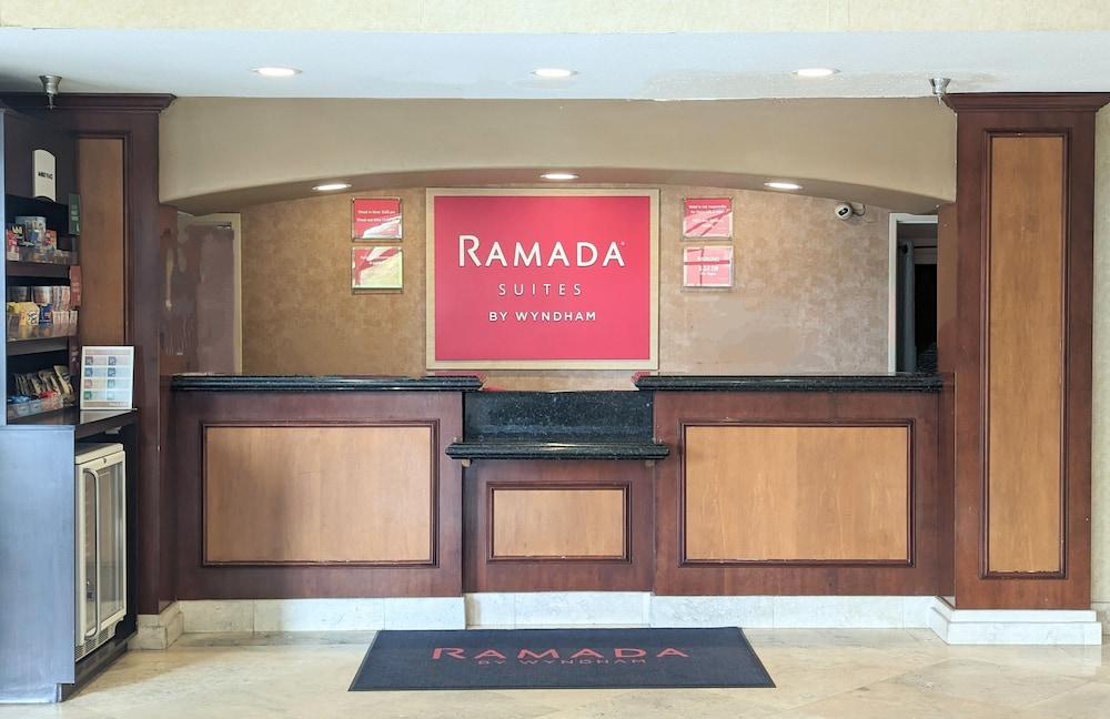 Ramada Suites by Wyndham San Diego - Reception